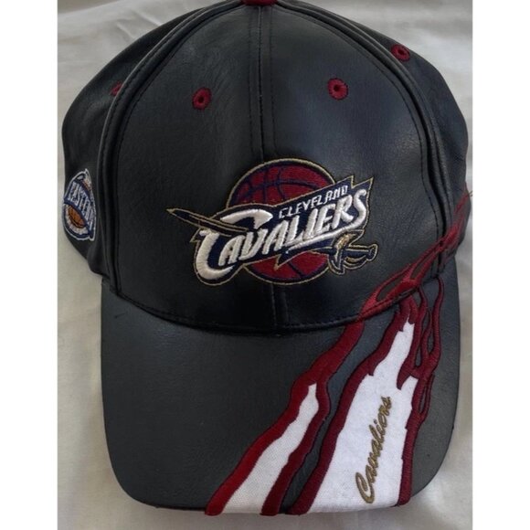 Vintage Cleveland Cavaliers Leather SnapBack Belt Hat Men’s RARE - Picture 2 of 10